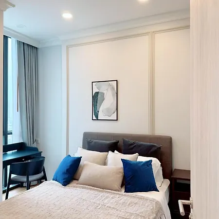 Newly Decorated Condo